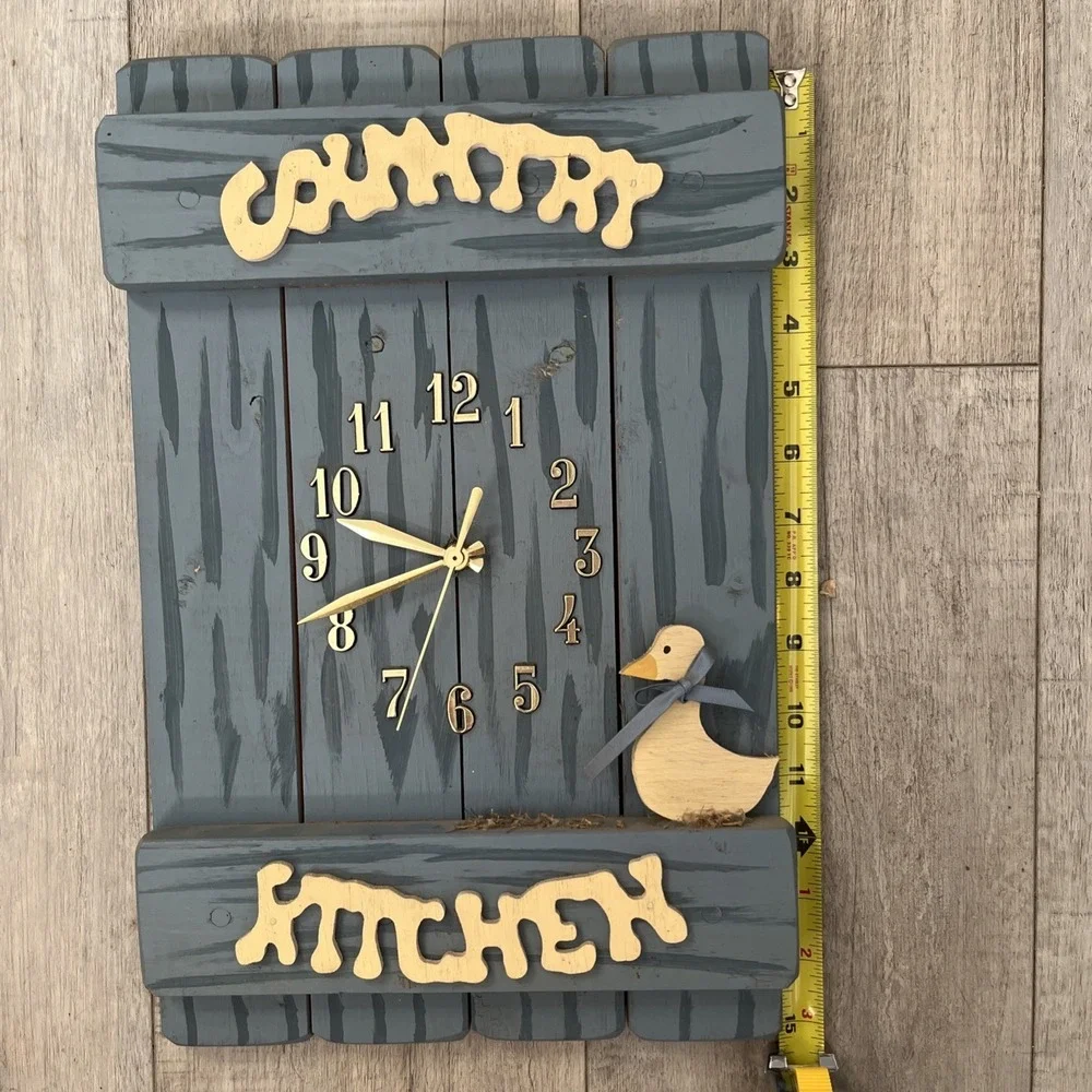 Vintage Wood Wall‎ Clock Duck Design Quartz Analog Battery Works